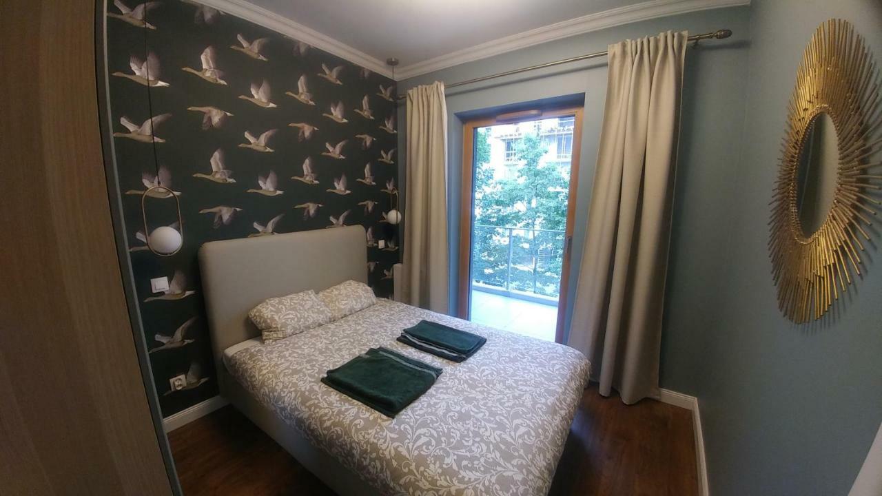 Emerald Rakowicka Apartment คราคูฟ ภายนอก รูปภาพ